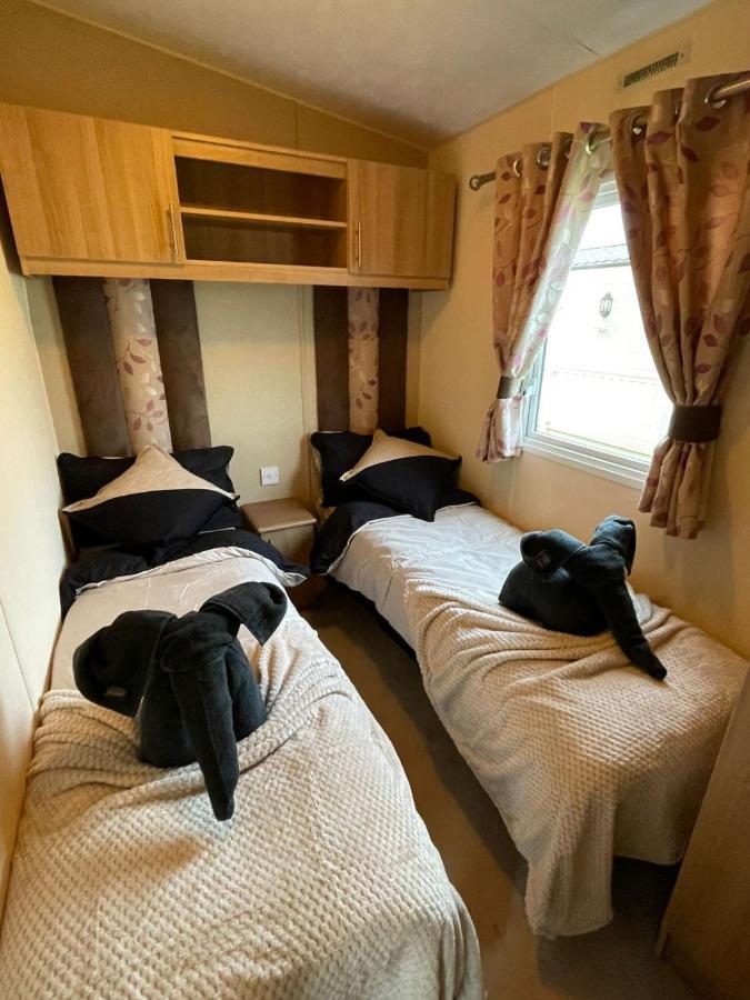 Golden Palm Resort - Appleby - Coastal Caravan Breaks แชเปิลเซนต์เลนเนิร์ดส์ ภายนอก รูปภาพ